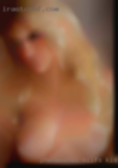 Phenomenal milfs kisser, need I say more.