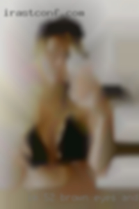 Im 5'2 brown eyes and long fuck brown someone hair.